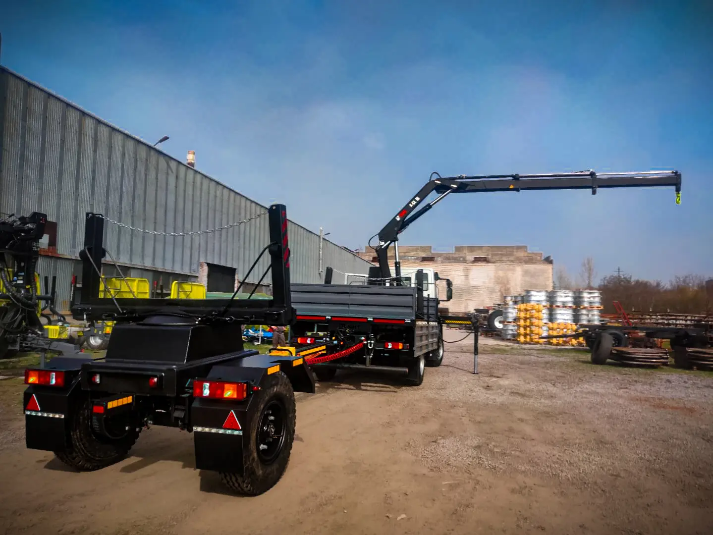 IVECO з маніпулятором та розпуском IVECO с манипулятором и роспуском