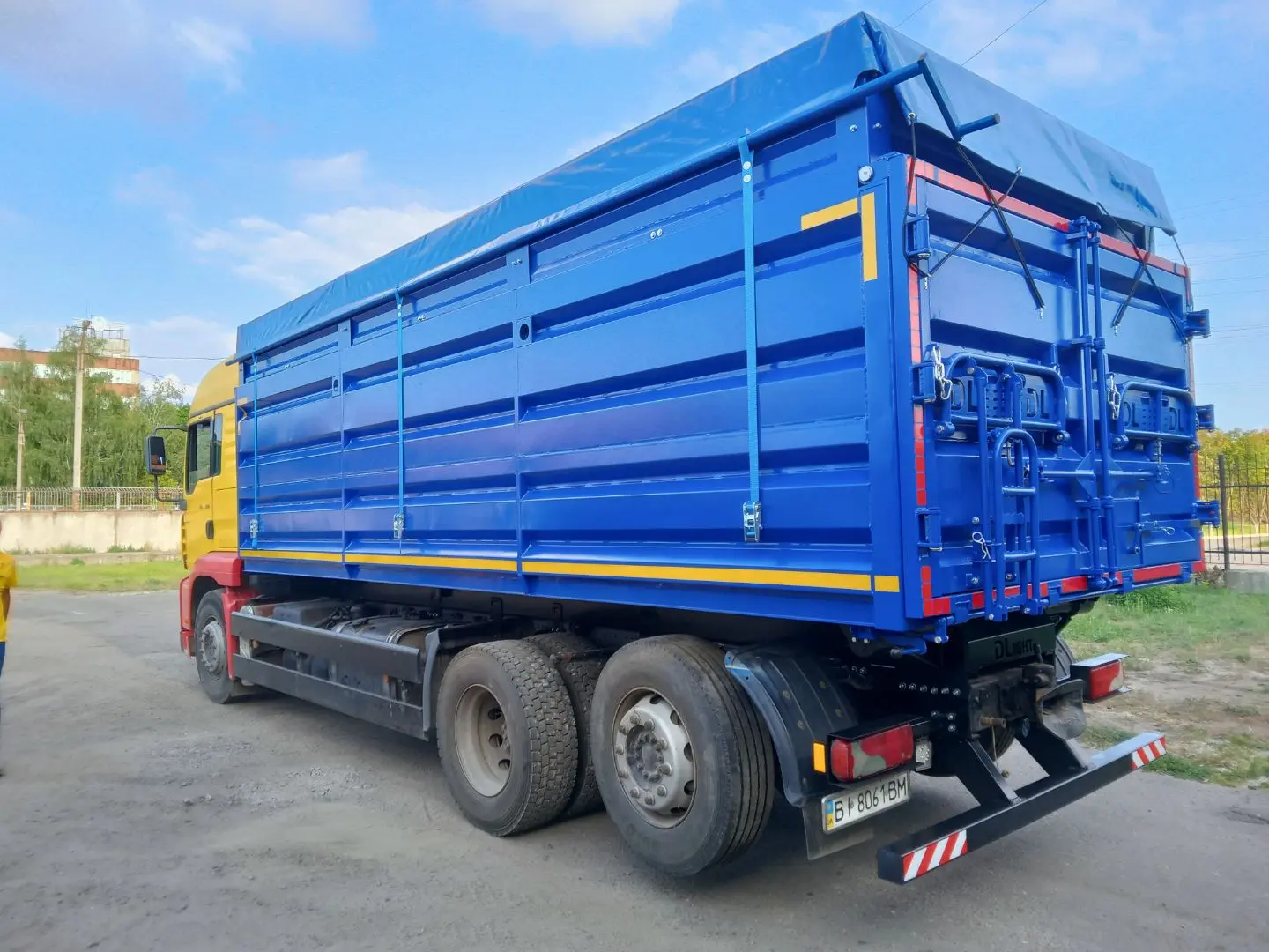 Кузов самоскидний 28 куб.м Кузов самосвальный