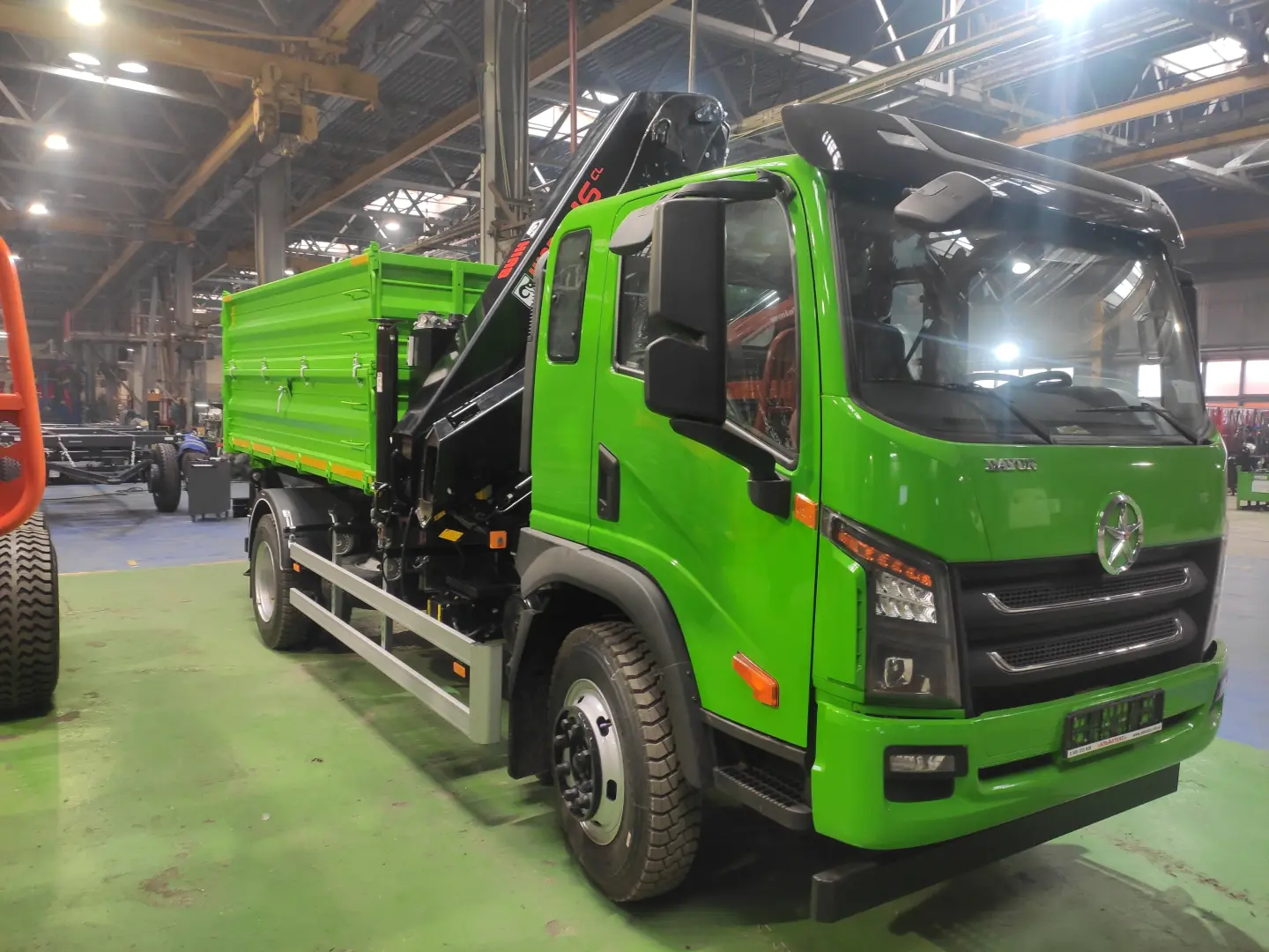 Бортовий DAYUN самоскид Бортовой самосвал DAYUN