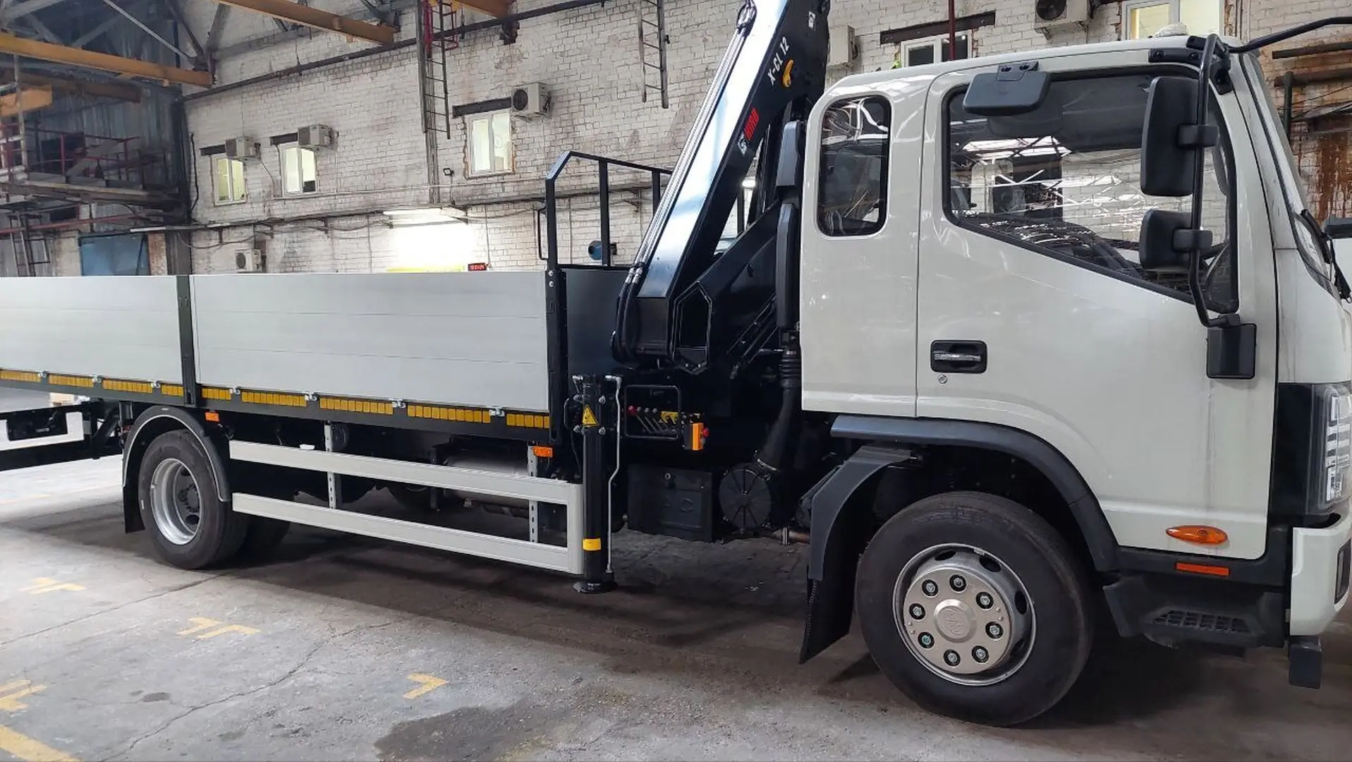 Бортова платформа JAC N120 Бортовая платформа JAC N120